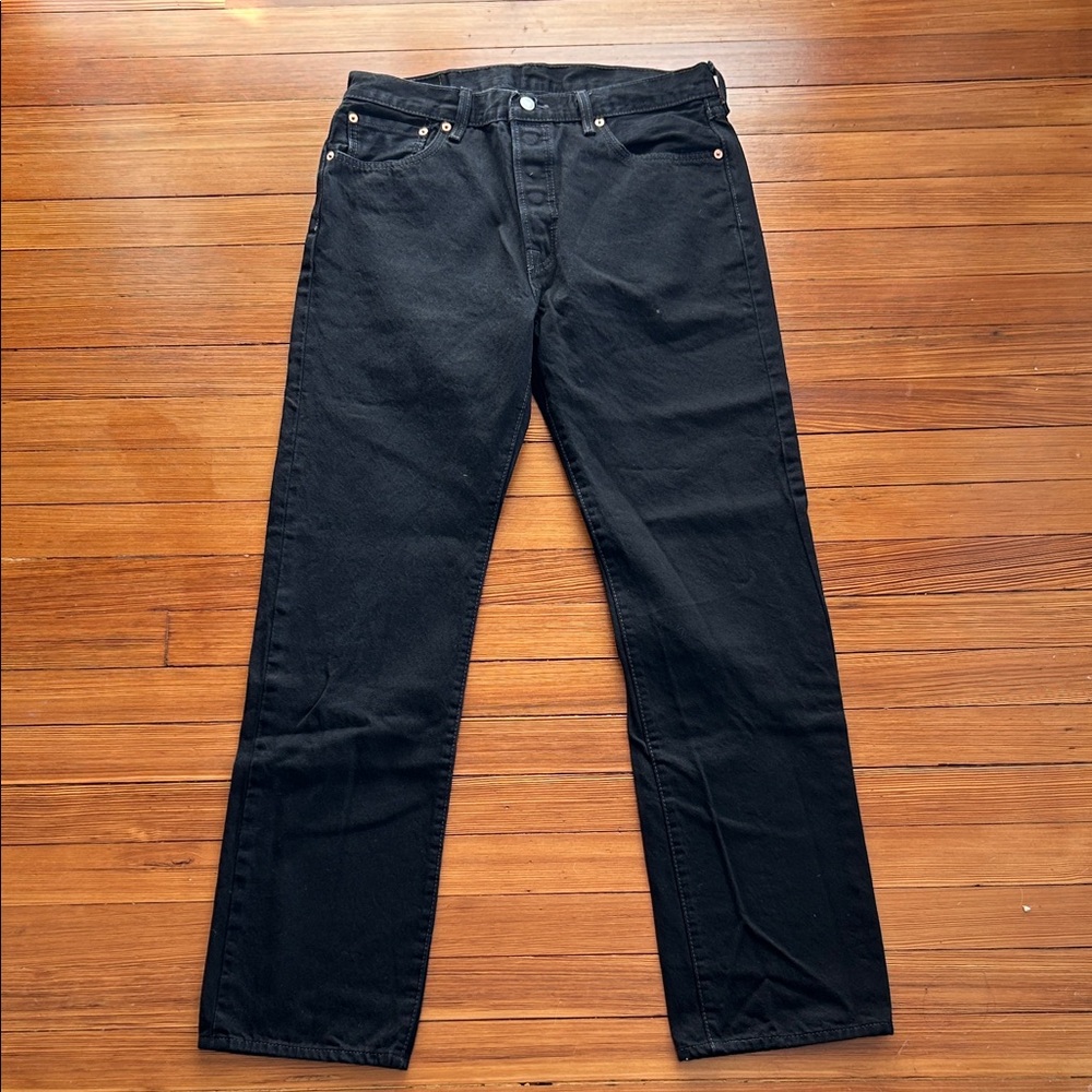 Black Levi’s 501 - 34 x 34